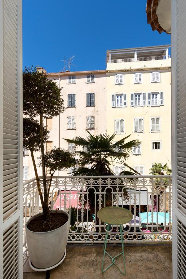 Les Suites R Bonaparte - Appartements De Standing Au Coeur De La Vieille Ville Pietonne อฌักซิโอ้ ภายนอก รูปภาพ